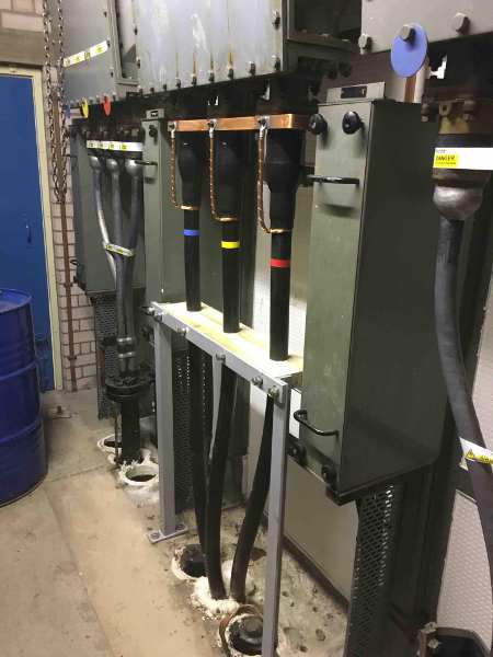 33/36kV Raychem Oil Barrier Heat Shrink Termination Connects XLPE Cables Into VSLP9 Type Switchgear